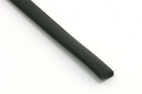Gummisnøre flad sort 7 x 2 mm 